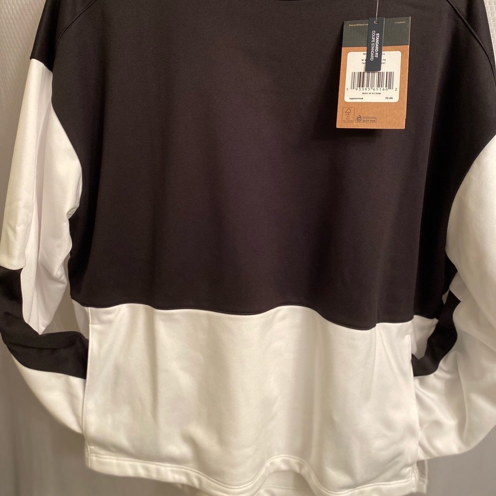 Brand New North face Sweater Shirt